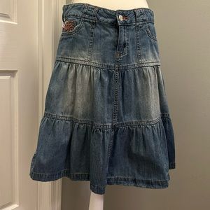 Younique Jean Skirt Juniors Sz 7 Tiered Ruffled Swing w/ Embroidered Design